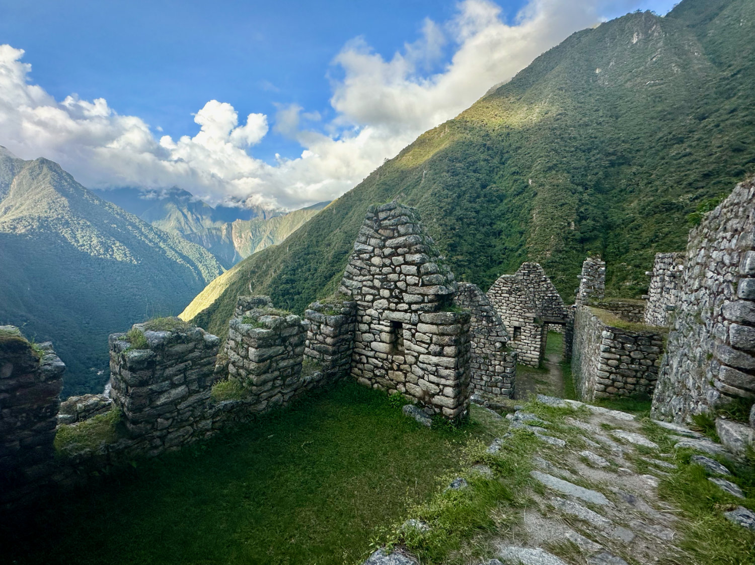 Wiñay Wayns ruins. Day 3 of the Inca Trail