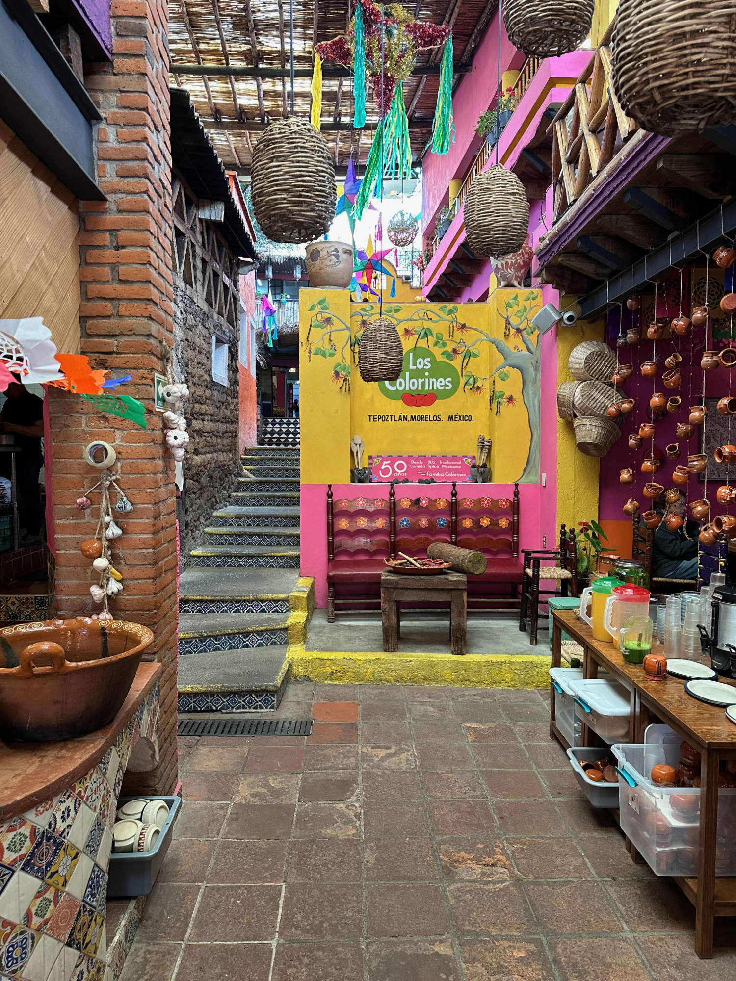 Los Colorines restaurant entrance